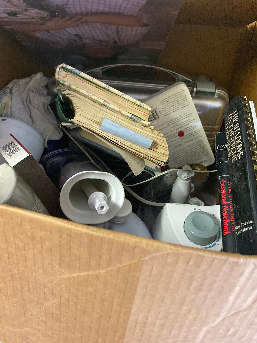 shoe stores in mandeville la on Storage Unit Auction 117684 Mandeville La Selfstorageauction Com