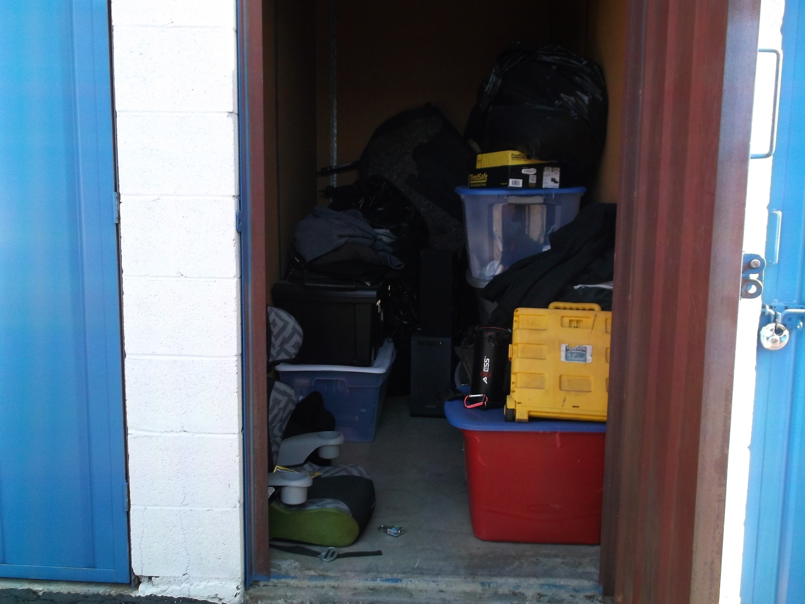 Storage Unit Auction 22909 Upland, CA