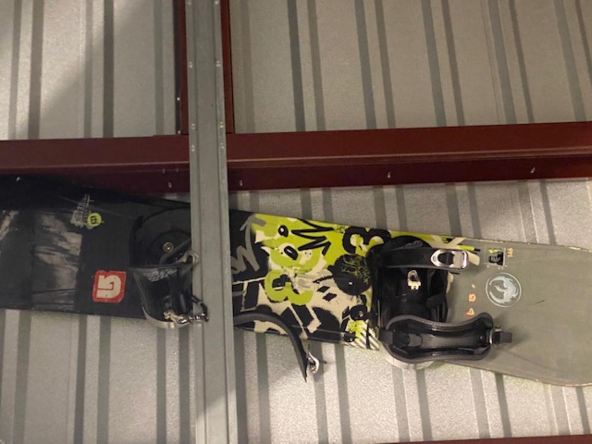 Storage Unit Auction 375880 North Hampton, NH