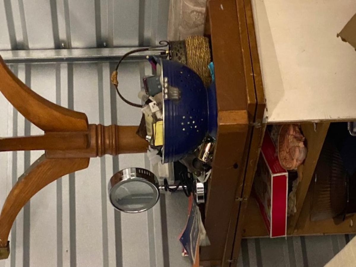 Storage Unit Auction 375880 North Hampton, NH