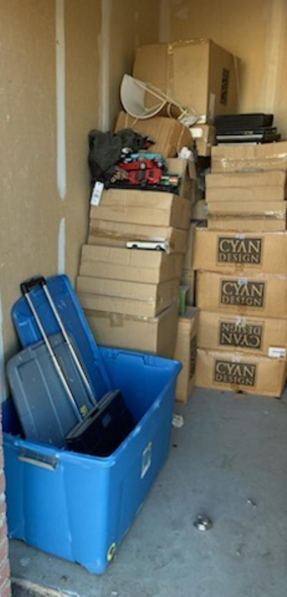 Storage Unit Auction 391093 Cedar Hill, TX