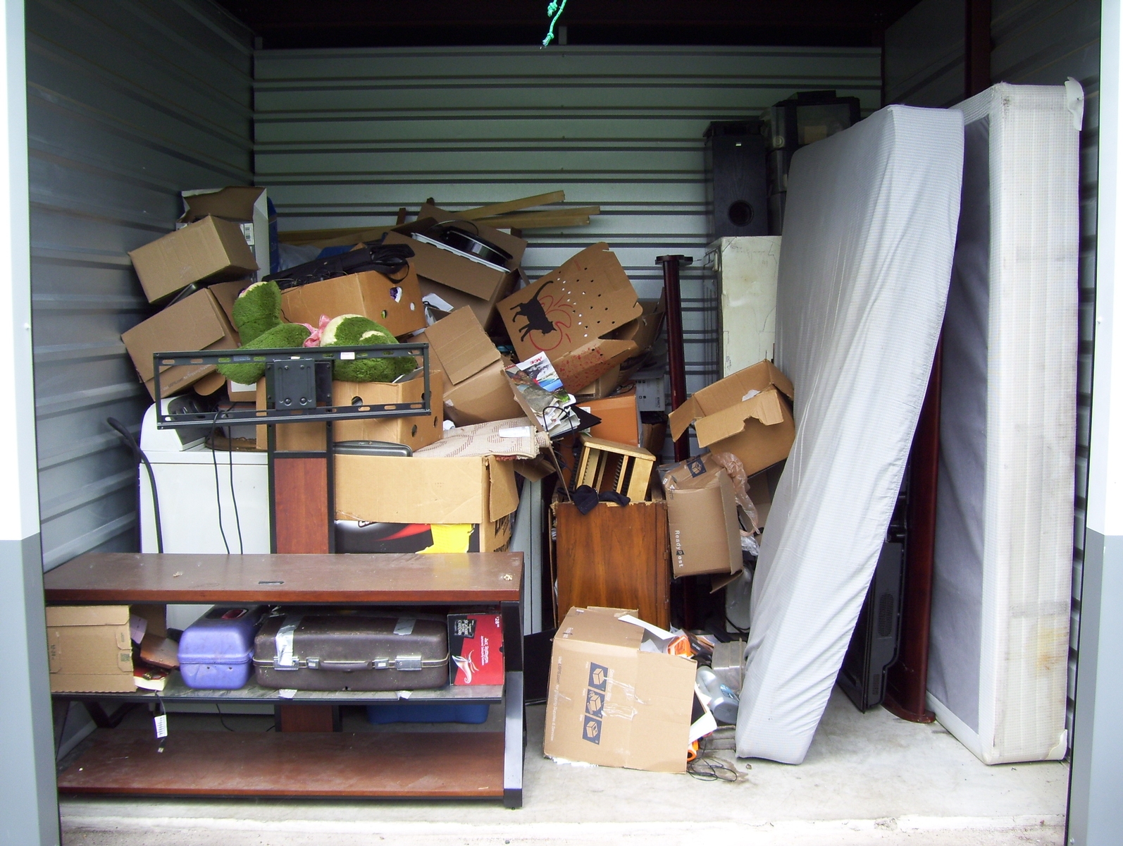 Storage Unit Auction Indianapolis Dandk Organizer