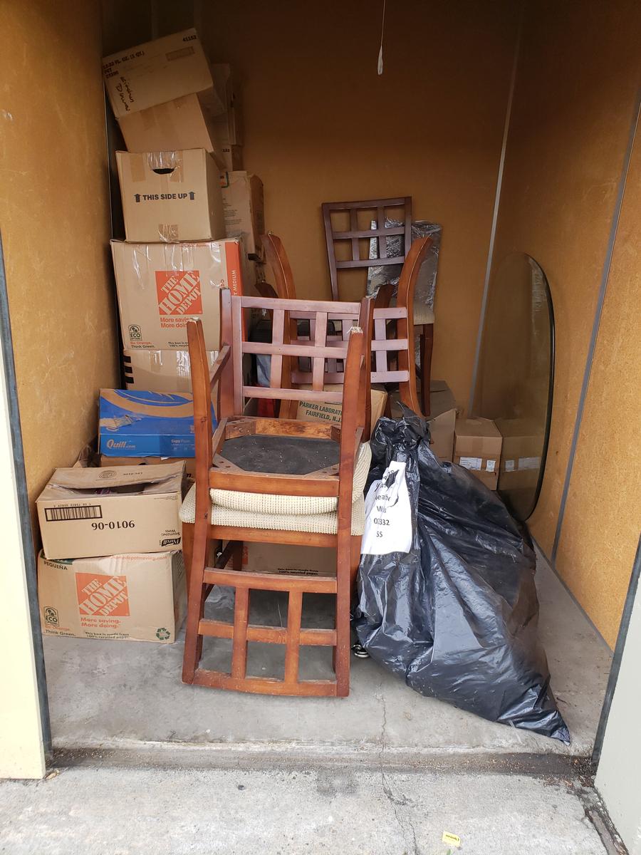 San Jose  Self Storage Auction #92326 - Image boxes,furniture